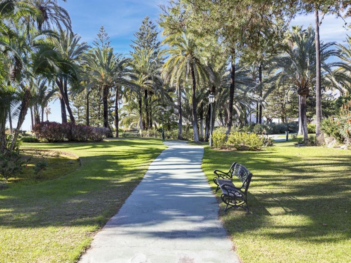 Apartamento De 2 Dormitorios En Playas Del Duque Марбелья Экстерьер фото